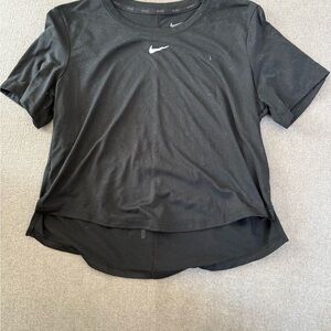 Nike Women's Black Short Sleeve Tee